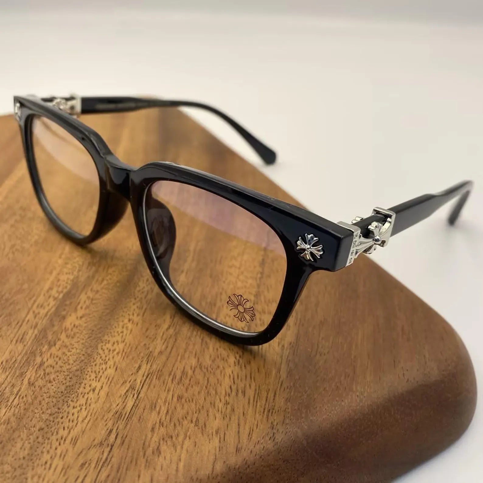 CHROMY Frames Black